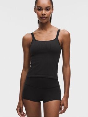 Lululemon Black Ebb to Street Scoop-Neck Cropped Tank Top B/C Cup